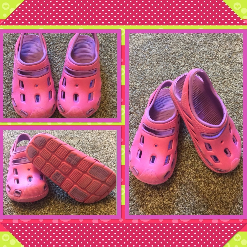 Cute Outdoor Shoes sz. 7/8